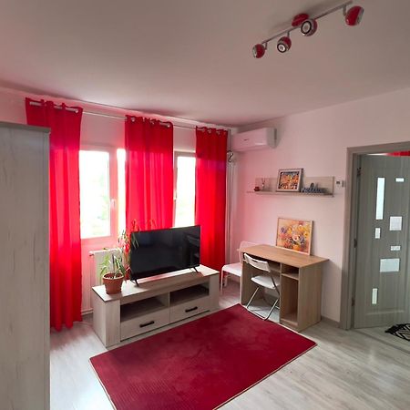 3 Rooms Apartment Airy & Bright Palas Style Яссы Экстерьер фото