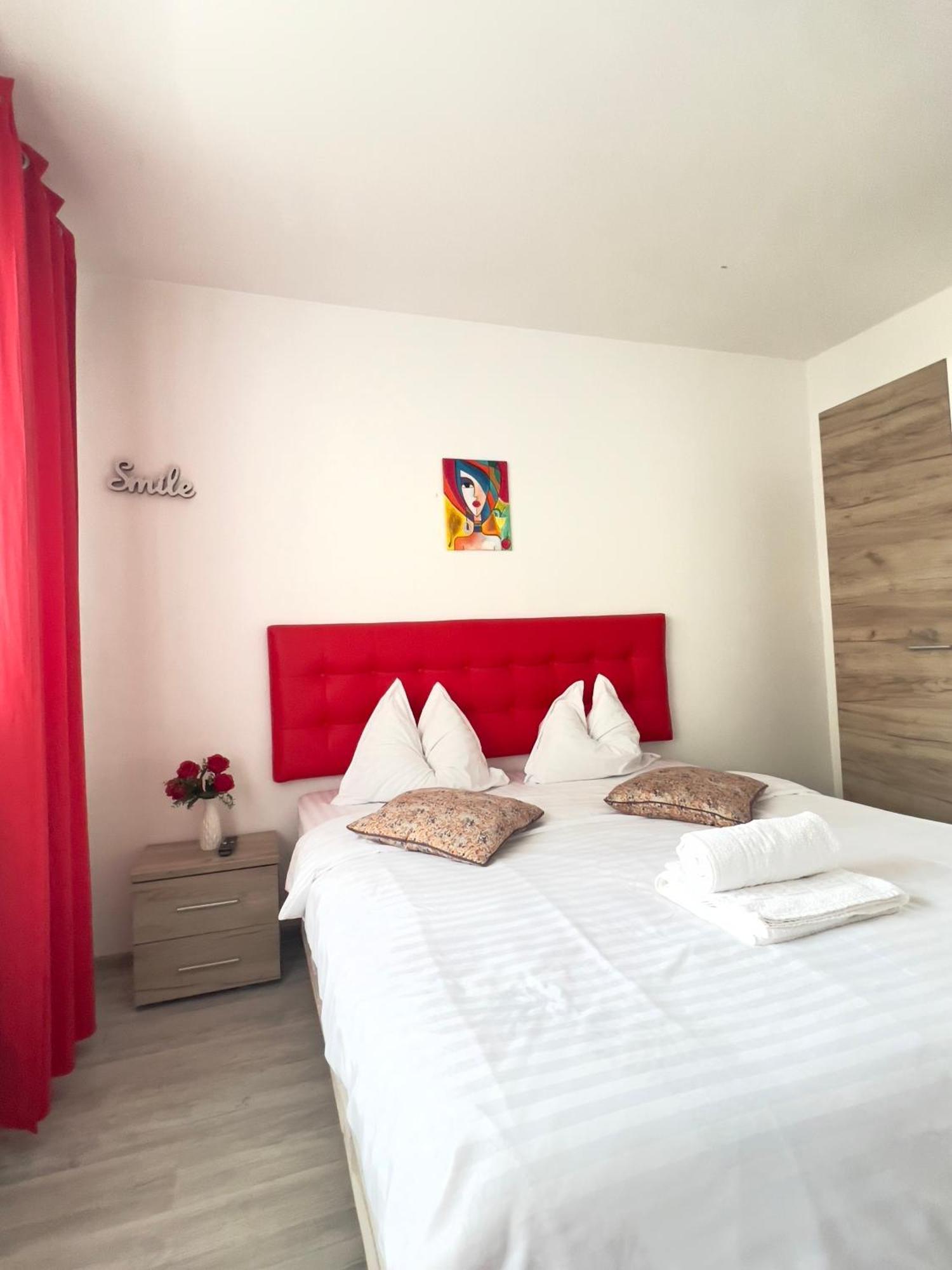 3 Rooms Apartment Airy & Bright Palas Style Яссы Экстерьер фото
